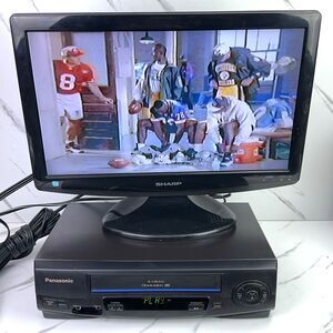 Panasonic Omnivision PV-V4021 Blue Line 4-Head VHS VCR Player No Remote - TESTED